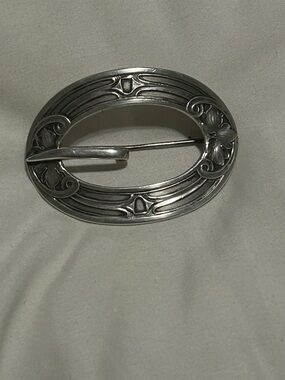 Unger Brothers Rare Elegant Sterling Silver 925 Oval Brooch -